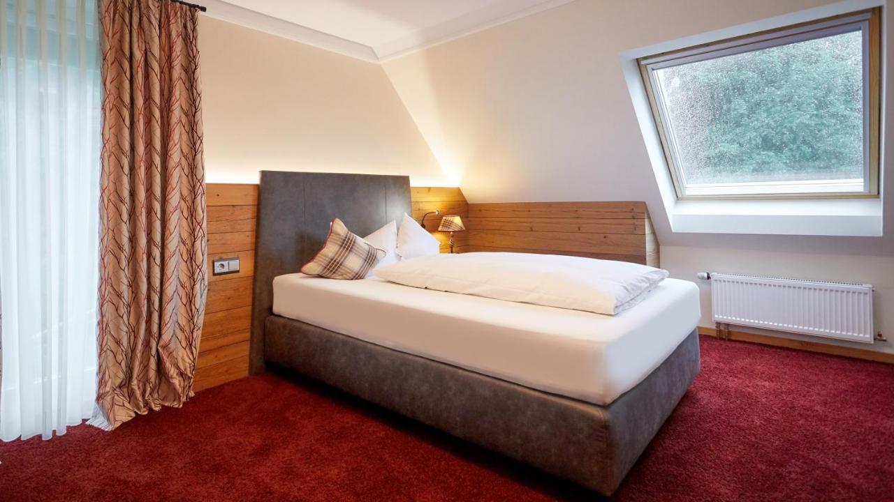 Romantik Hotel Rindenmuehle วิลลิงเงน-ชเวนนิงเงน ภายนอก รูปภาพ