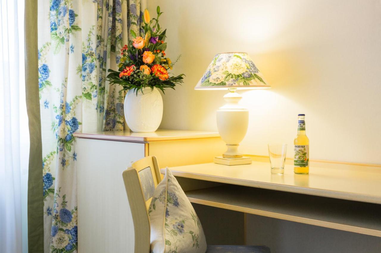 Romantik Hotel Rindenmuehle วิลลิงเงน-ชเวนนิงเงน ภายนอก รูปภาพ